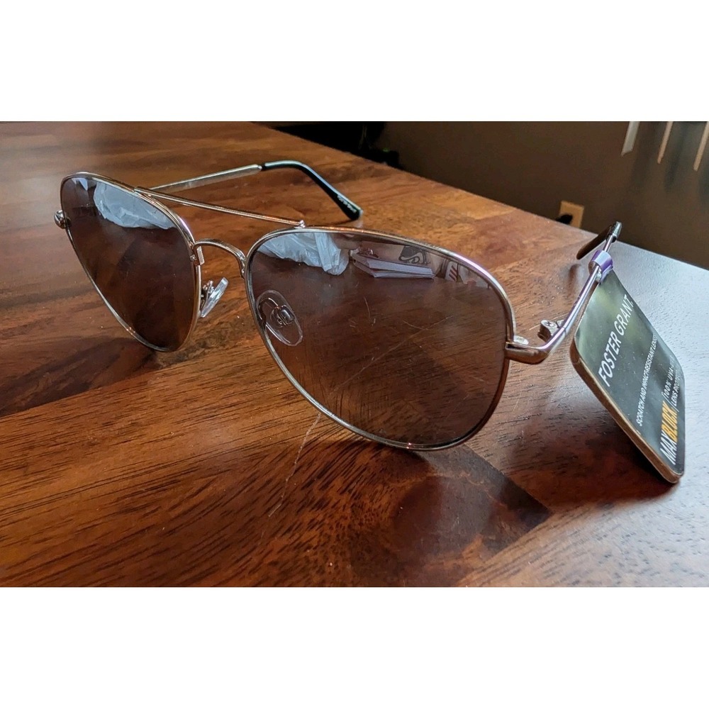 Foster Grant Max Block Silver Aviator Women's Sunglasses Dolly NWT Tinted